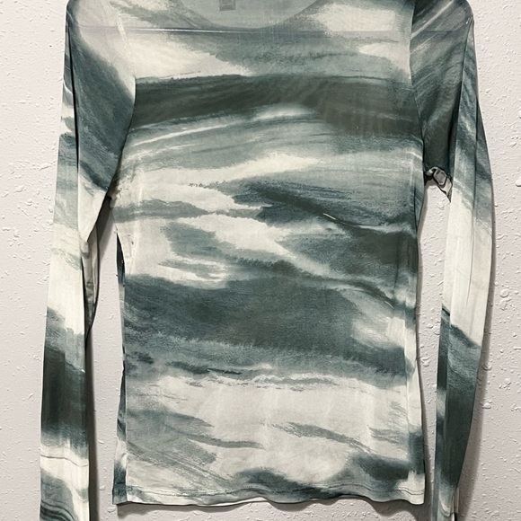 ✨sold✨Willow & Root Mesh Green/Teal and White Mesh - Picture 3 of 5